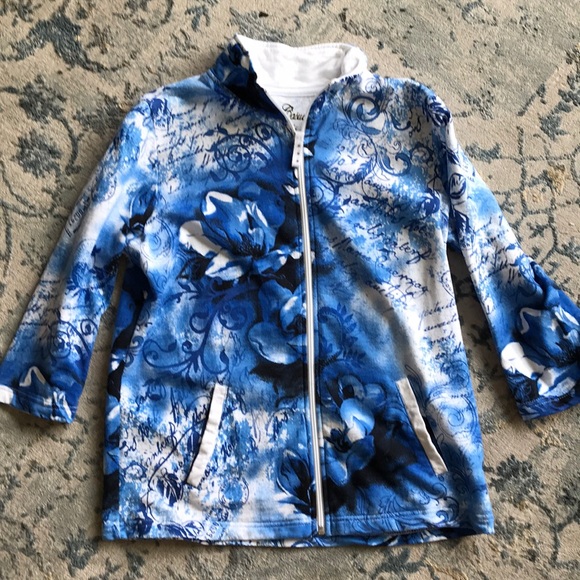 Onque Casuals Tops Blue And White Print 34 Sleeve Jacket